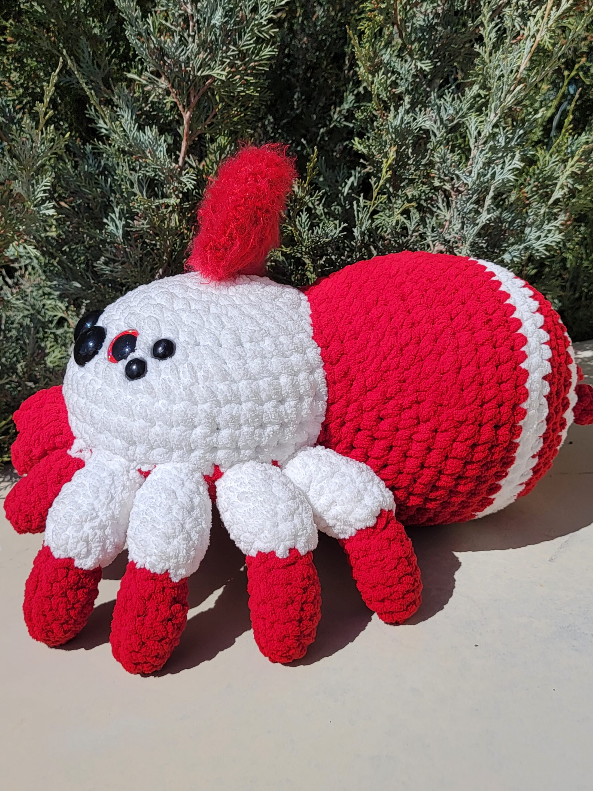 Bow-tiful Mama Spider - Image 2