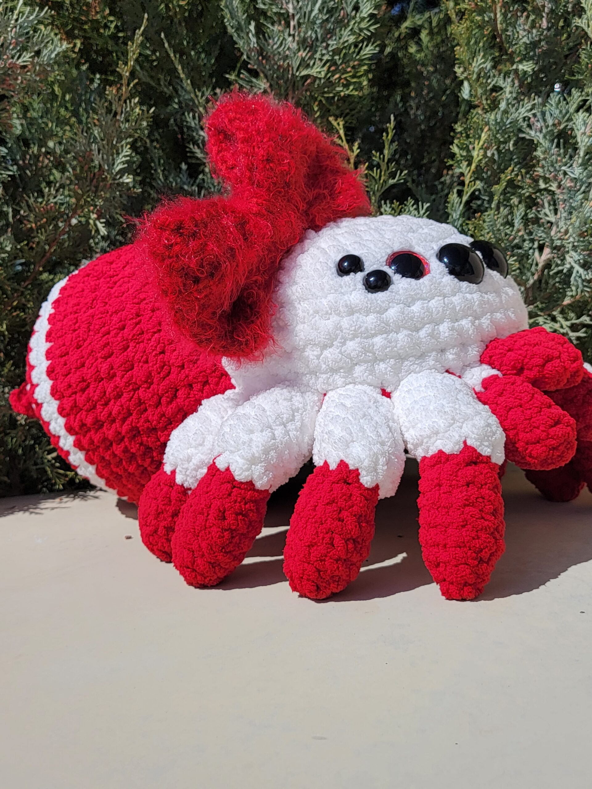 Bow-tiful Mama Spider - Image 3